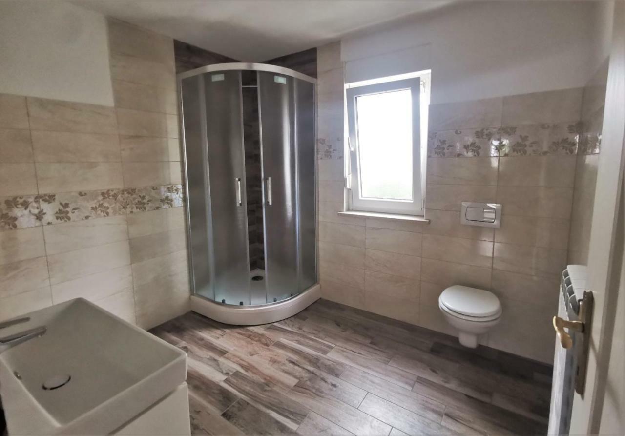 Rooms Jurca Postojna Exterior photo
